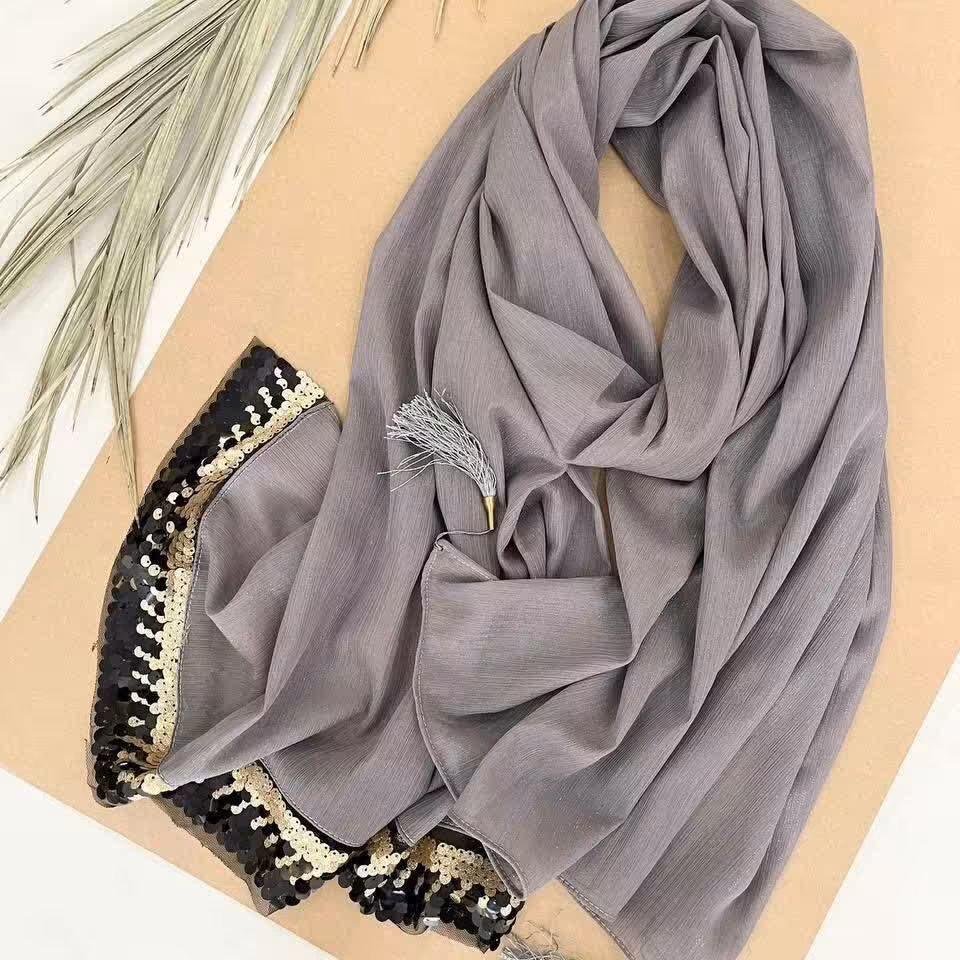 شال مجلسی لمه راه راه پولک دار  . منگوله دار  