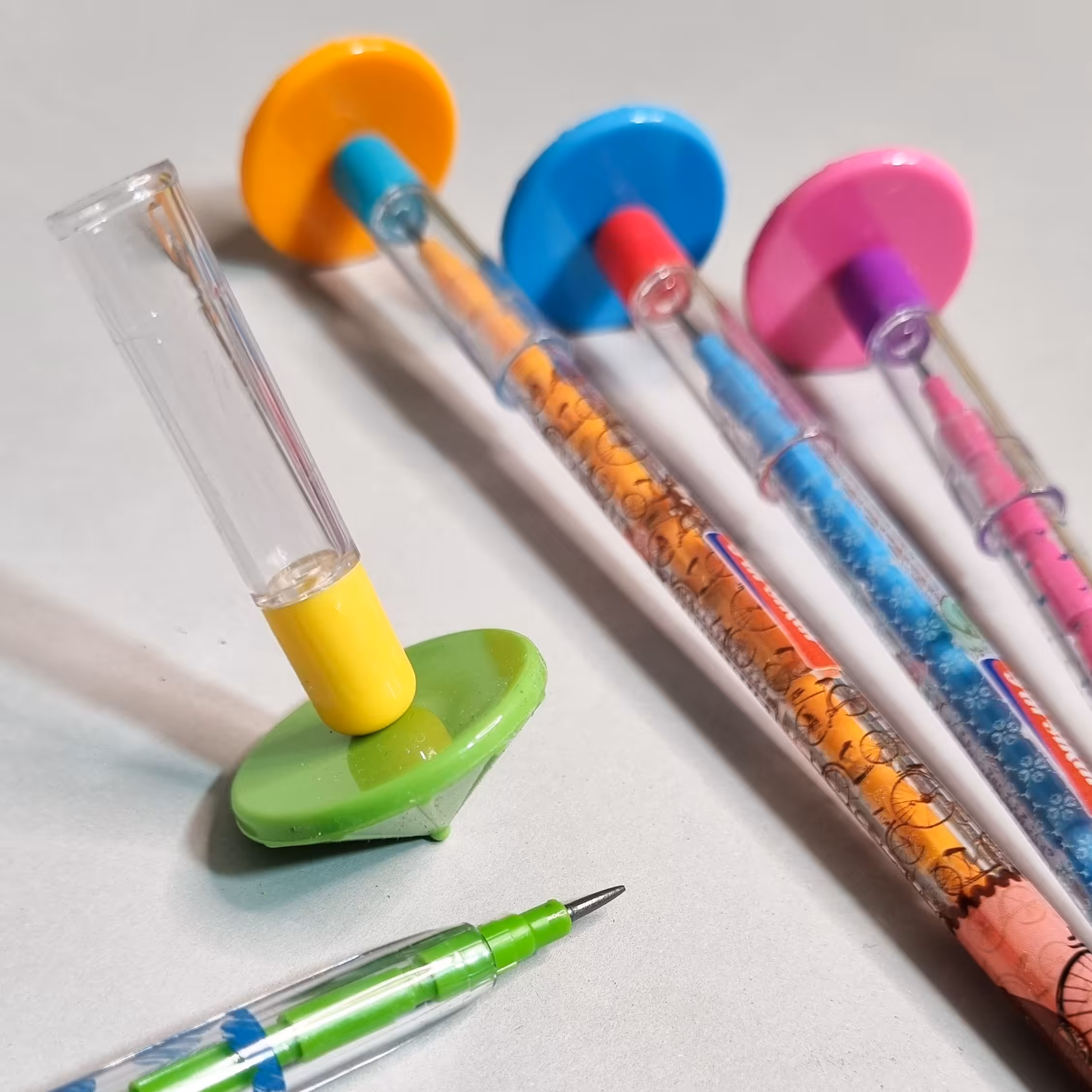 مداد فشنگی طرح چتری