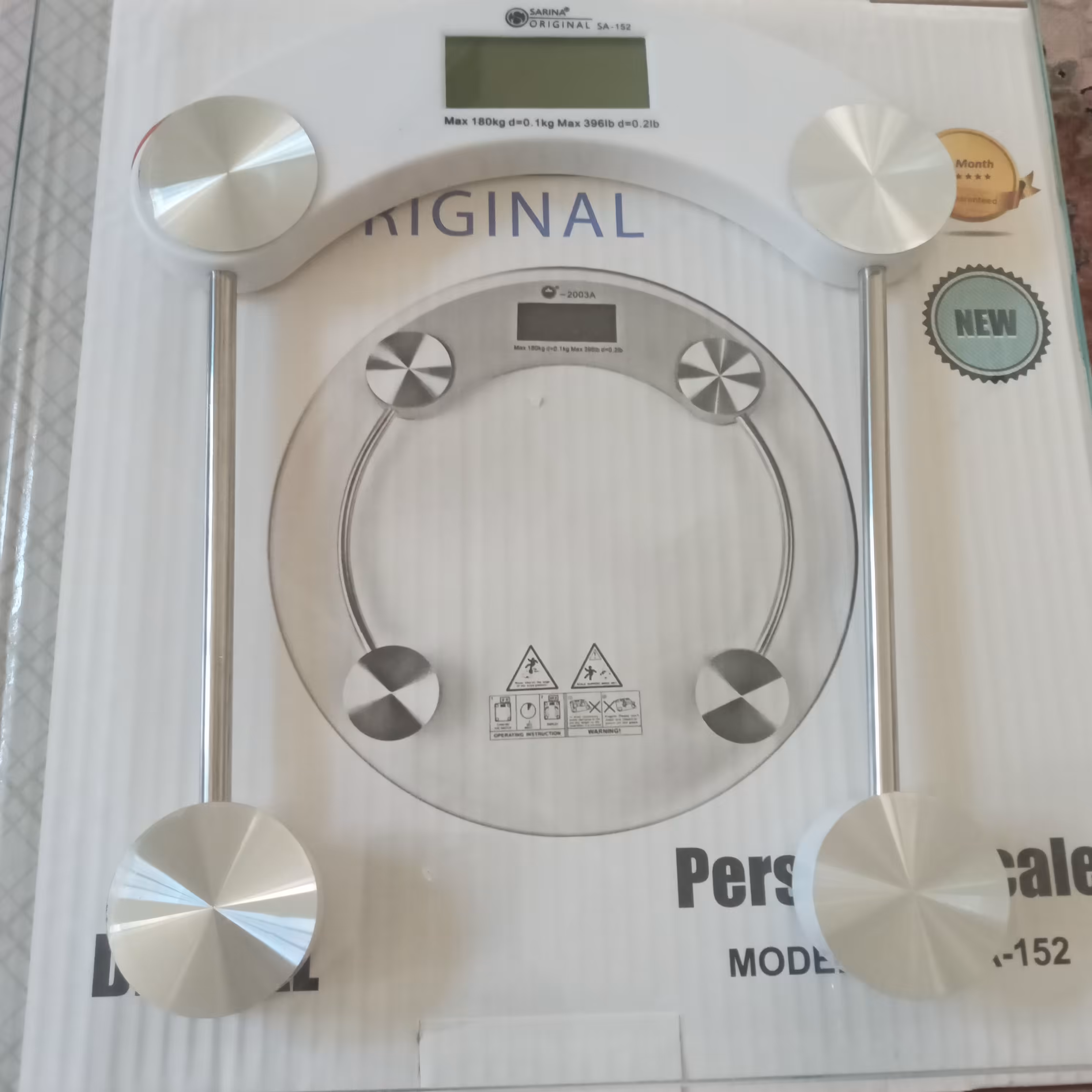 ترازو وزن کشی دیجیتال سارینا  محکم و بادوام درجه  یک  ،همراه با برگه راهنما به زبان فارسی .