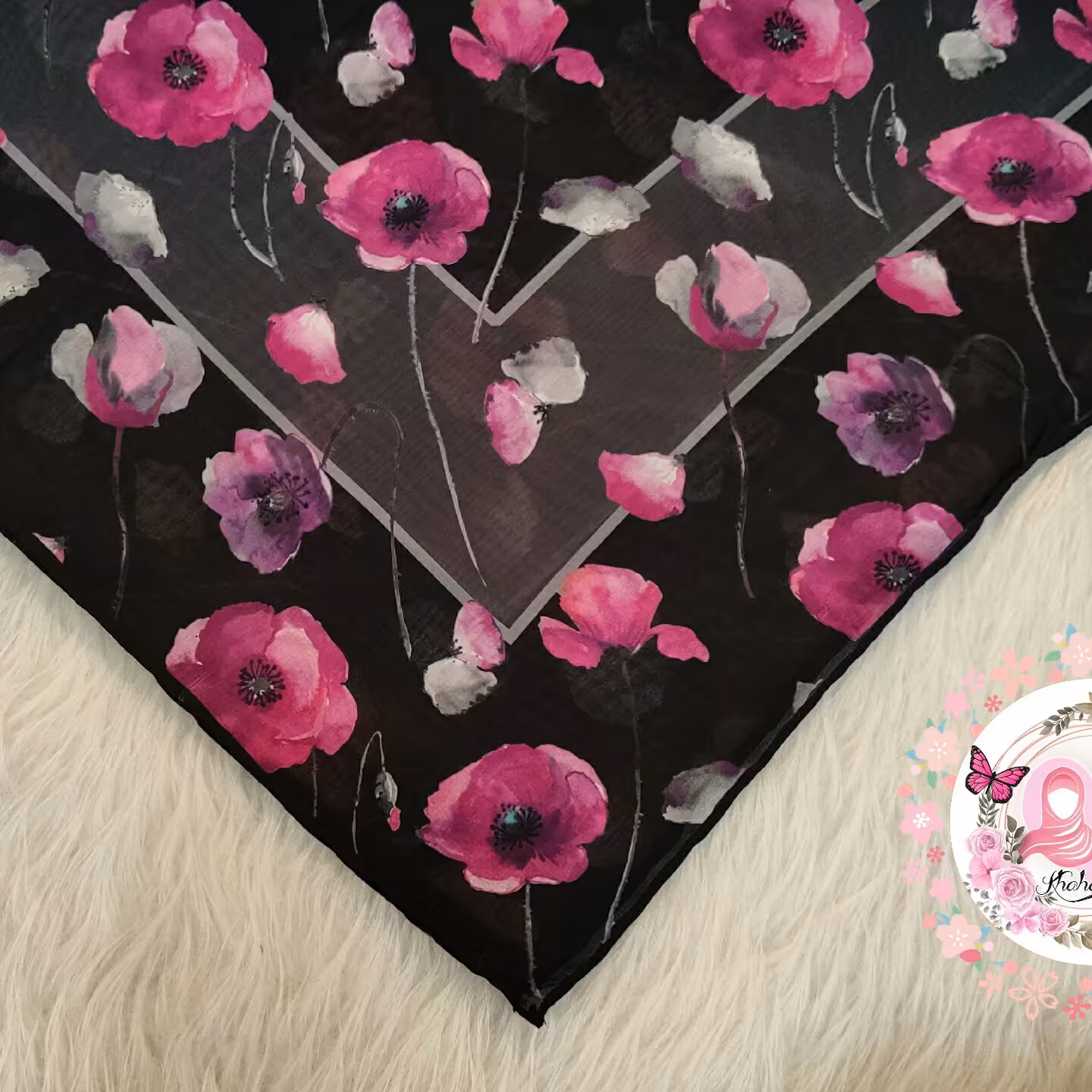 روسری کرپ اعلا زمینه مشکی ارسال رایگان