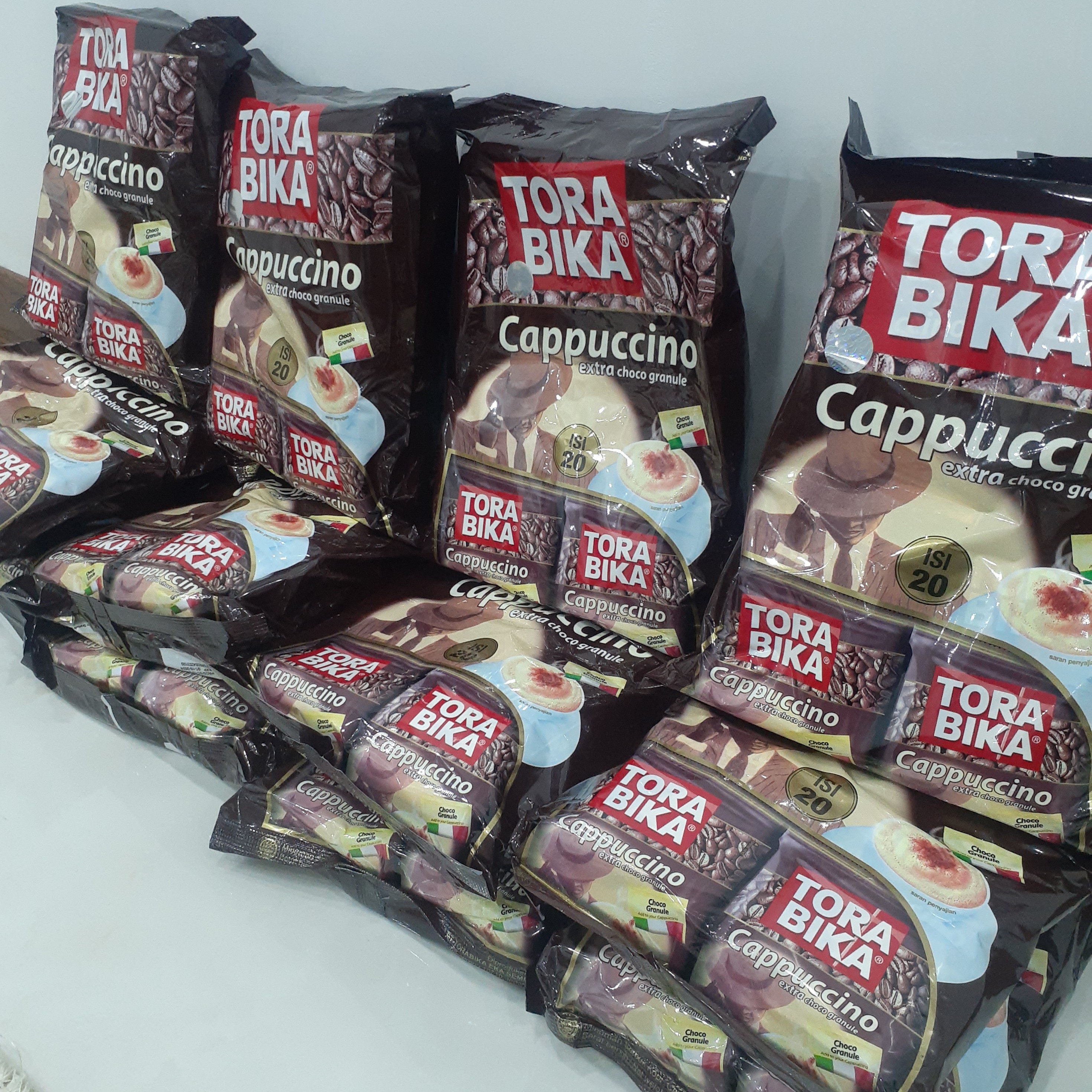 کاپوچینو تورابیکا اصلی هولوگرام دار   20 عددی 