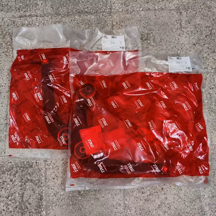 جفت طبق  پژو 206 و 207  TRW  اورجینال بوش متحرک 