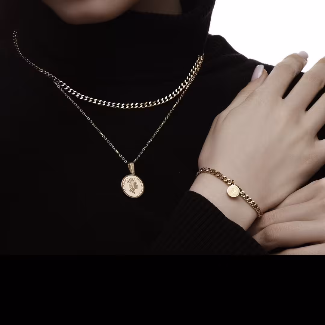گردنبند ودستبند