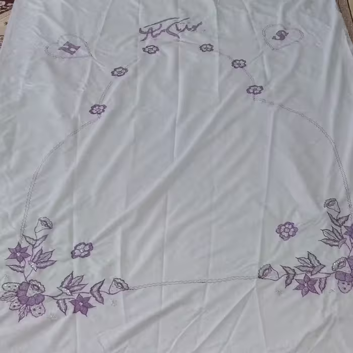 رو تشکی دونفره گل زده  جنس تترون مناسب عروس خانم ها بسیار شیک و باکیفیت