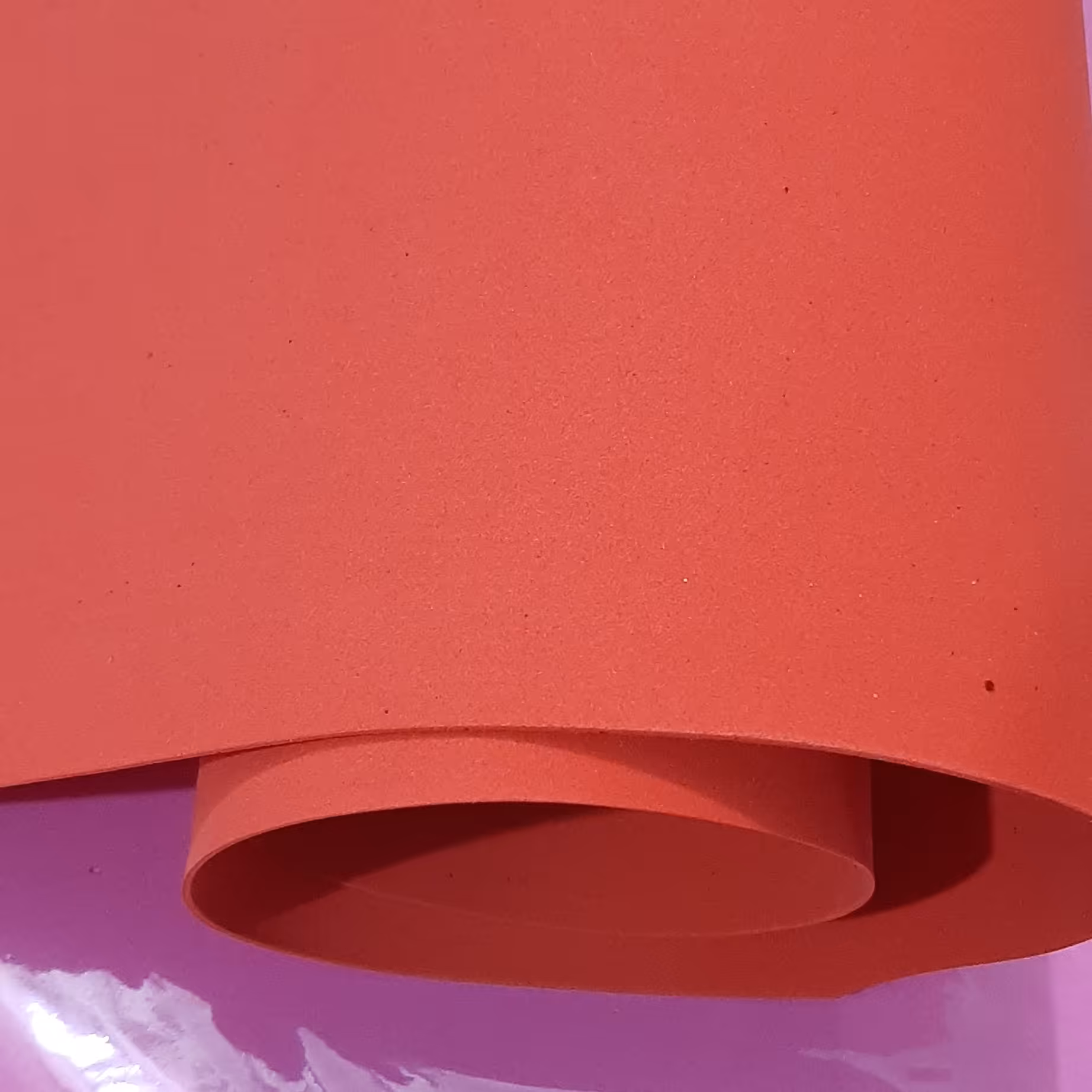 فوم گلسازی یک میل برند فوم ایران . رنگ قرمز . سایز 60 در 70