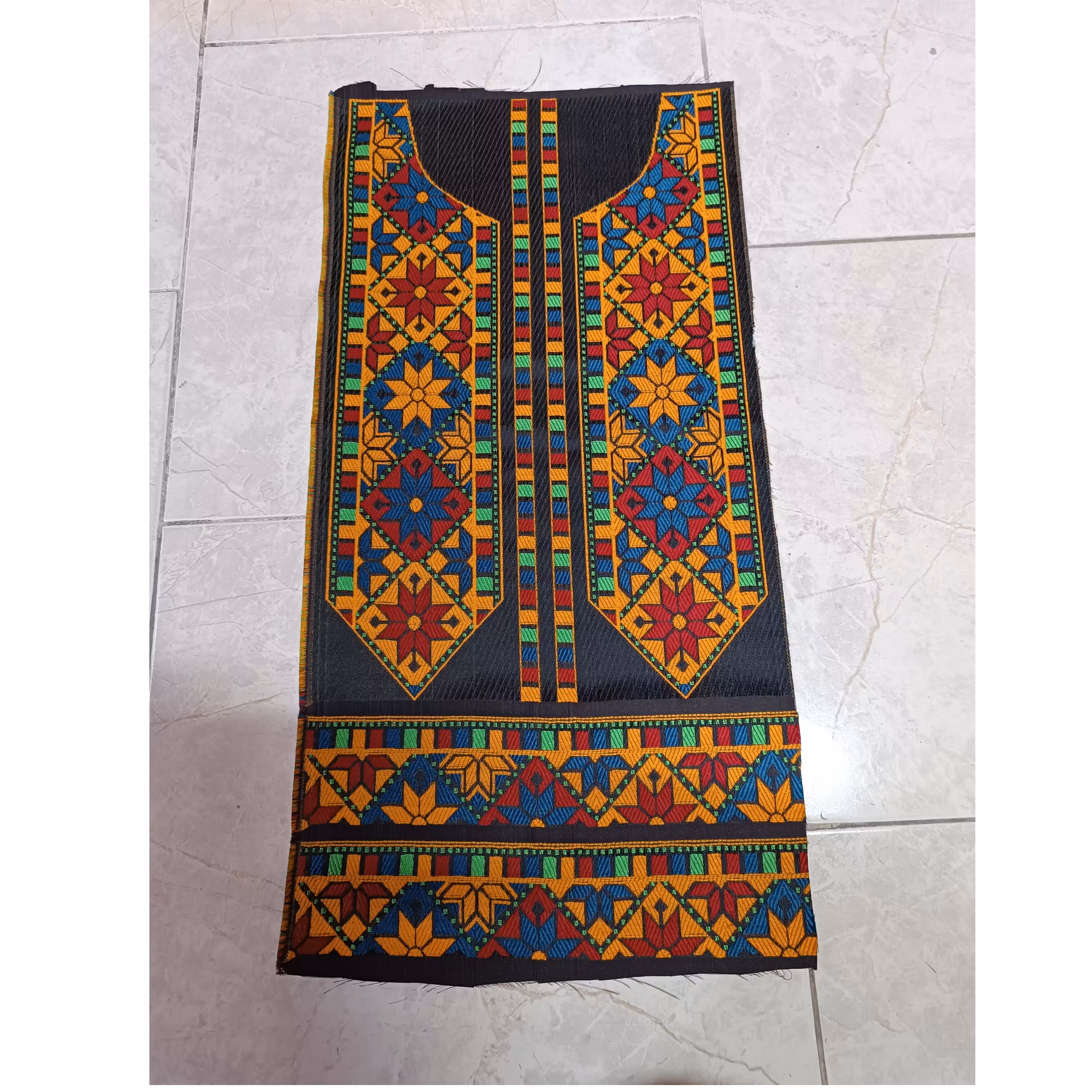 پنل سوزندوزی جدید بسیار جذاب و زیبا با کیفیت عالی 5 تکه و 6 تکه در سه رنگ متفاوت