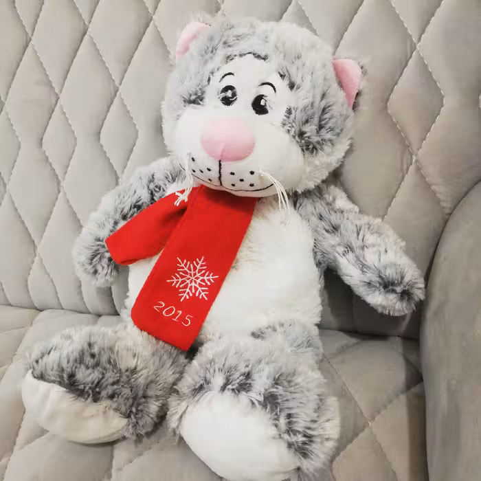 عروسک گربه ایی