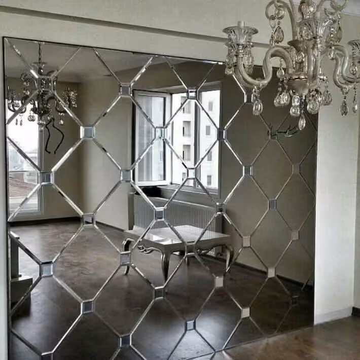 آینه دکوراتیو دودی(طرح لوزی نگین دار)