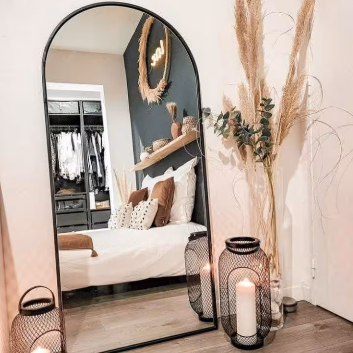 آیینه قدی هلالی ساده فلزی