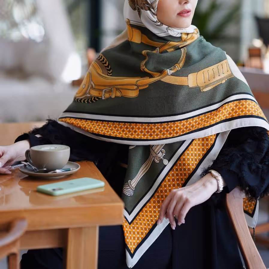 روسری نخی پاییزه منگوله دار 6 کد 367