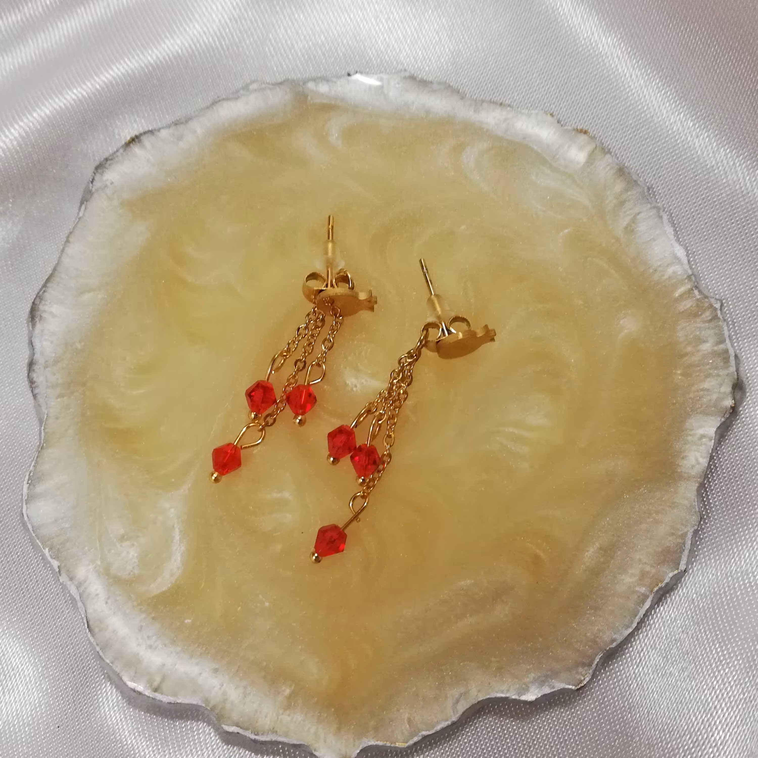 گوشواره استیل طرح دونه اناری و میخی کد5122