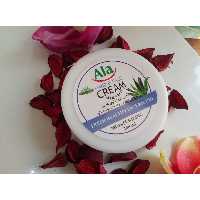 کرم مرطوب کننده آلوورا Ala حجم 250 میل