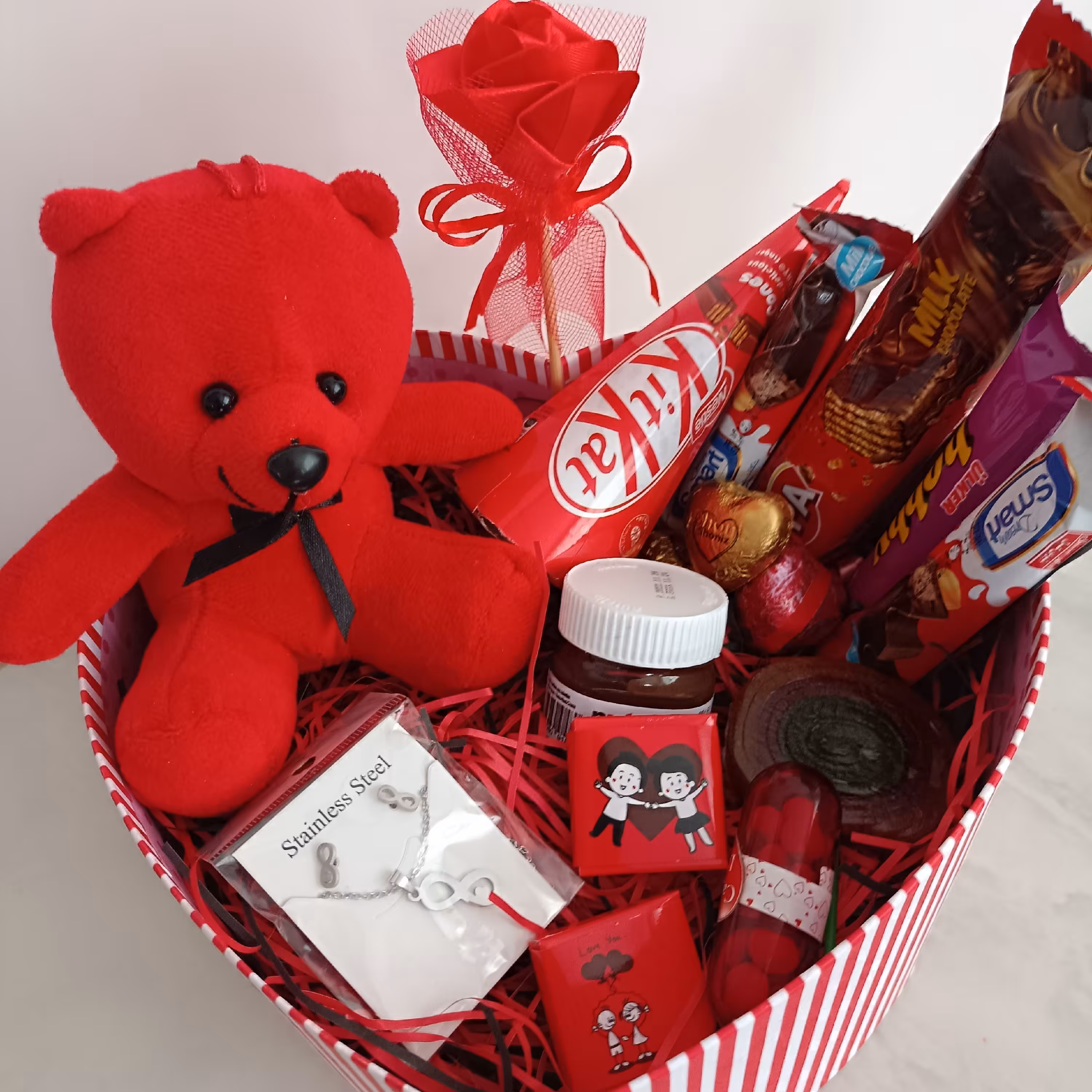 باکس ولنتاین قرمز قلبی