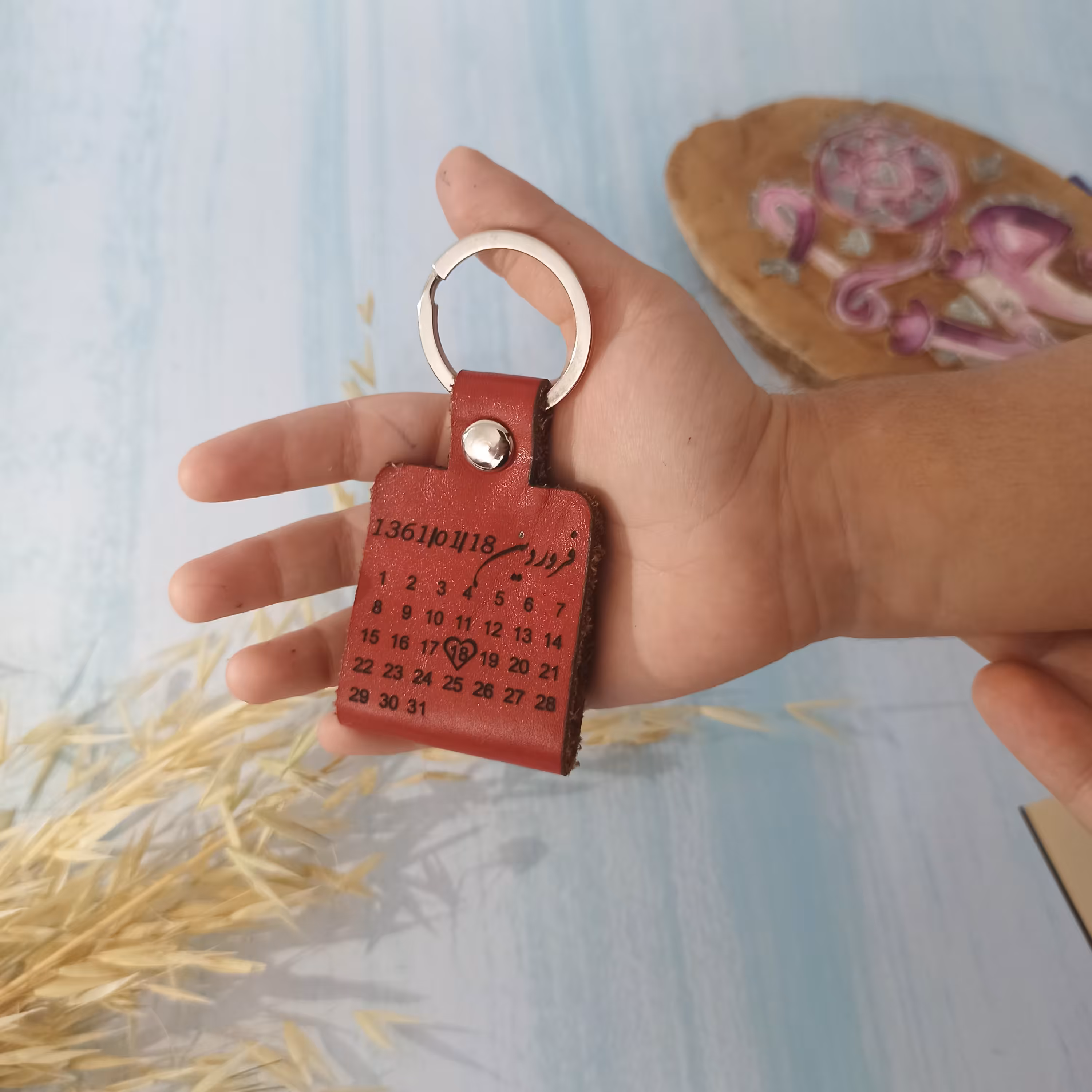 جاکلیدی چرم دستدوز مدل تقویم 