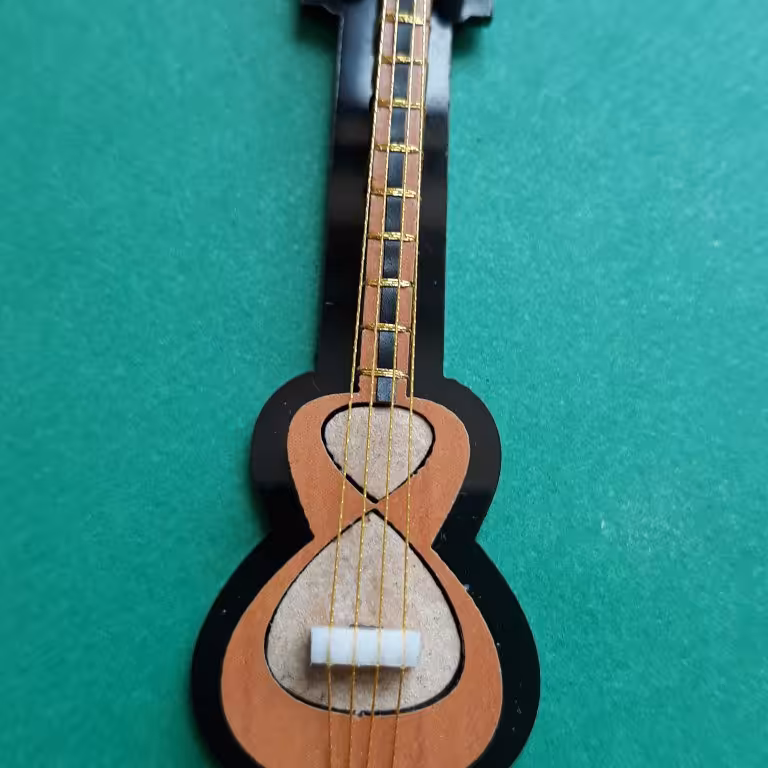 «گردن آویز تار»   🎶
در تیراژ بالا تولید می شود .💯
دکوری تار
ماکت تار
 گردن اویز تار
گردنبند گردن بند تار
ساز تار
تار تزئینی تزیینی 
تار مینیاتوری
محصولات کادویی فانتزی هدیه تارچوبی
صنایع دستی دست ساز سنتی هنری