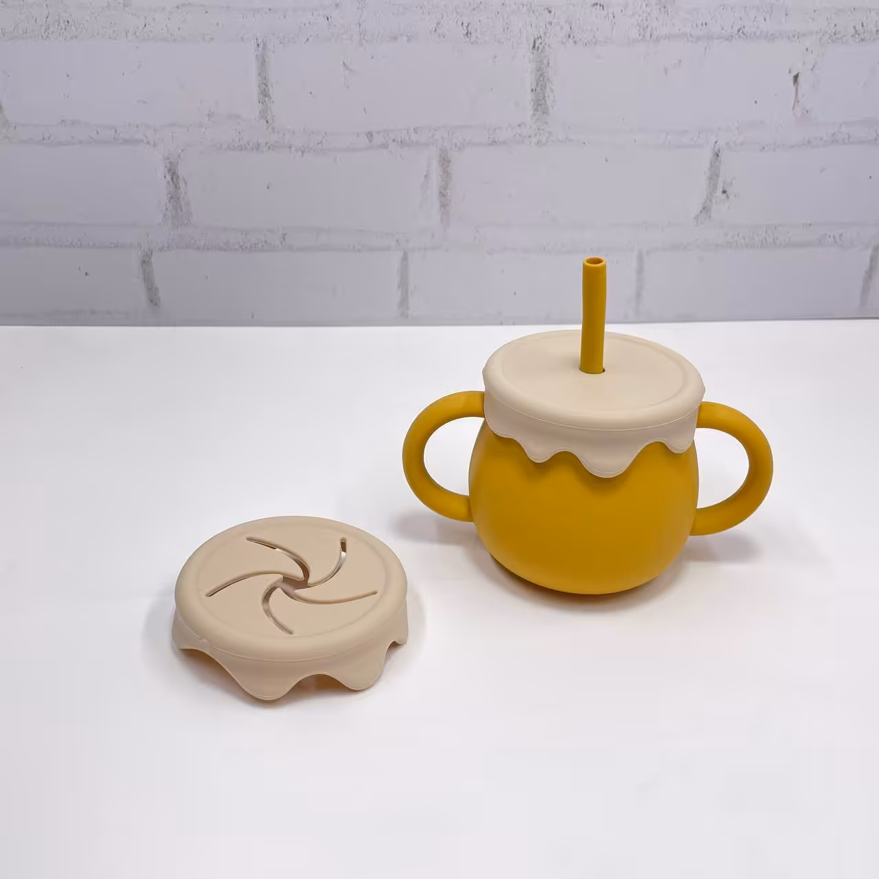 لیوان کودک سه کاره سیلیکونی بستنی - خردلی