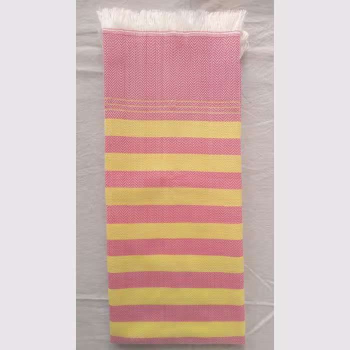 حوله دستباف دست و صورت راه راه صورتی با خطوط زرد و حاشیه طلایی