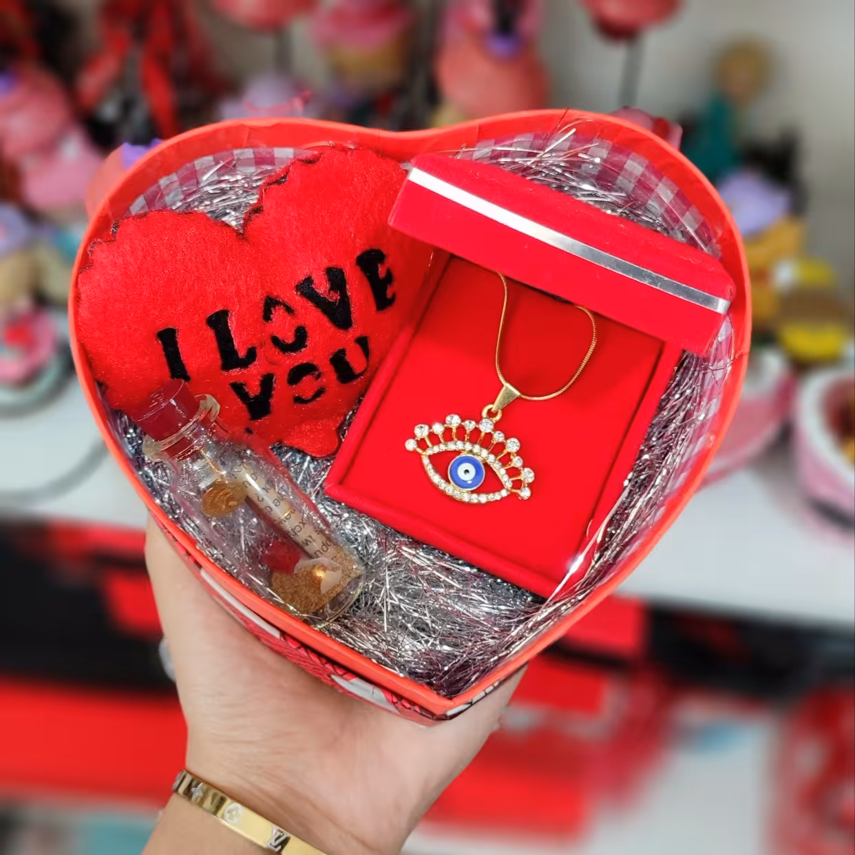 باکس هدیه قرمزقلب