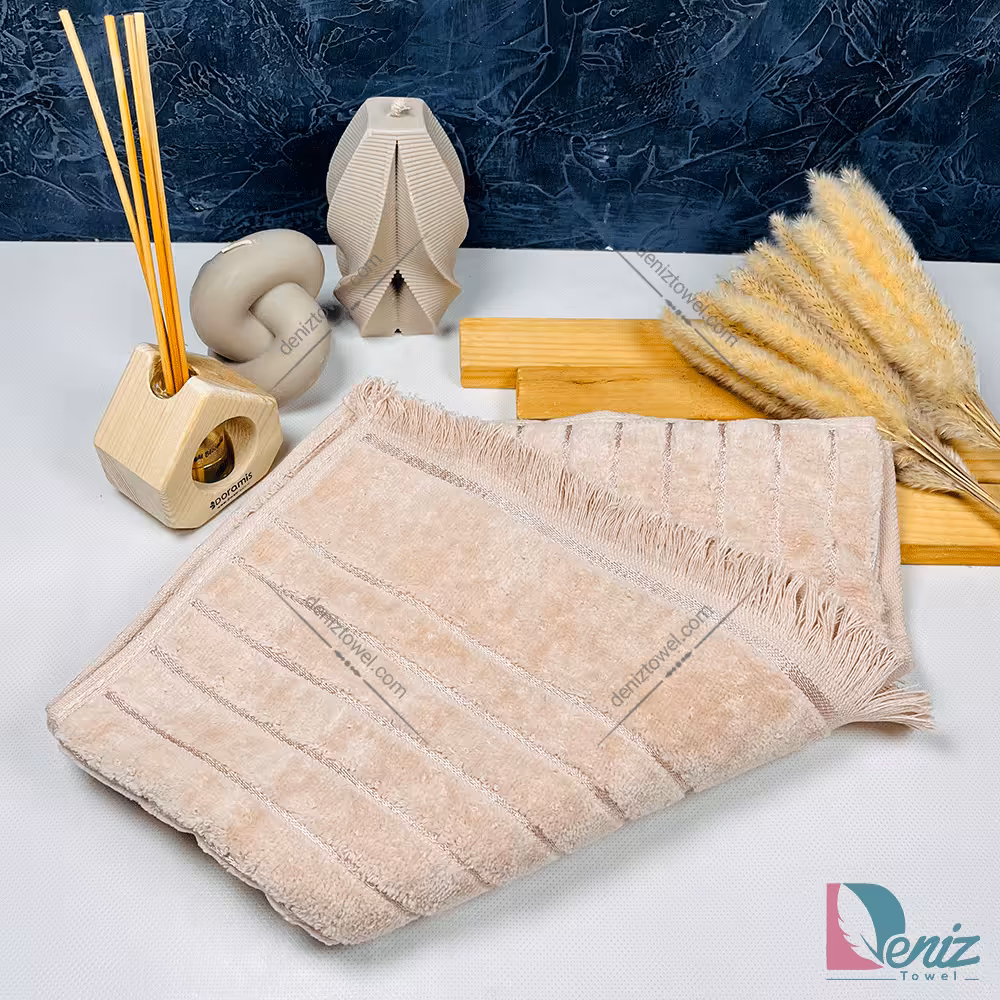 حوله دستی طرح کارمن رنگ نسکافه ای روشن