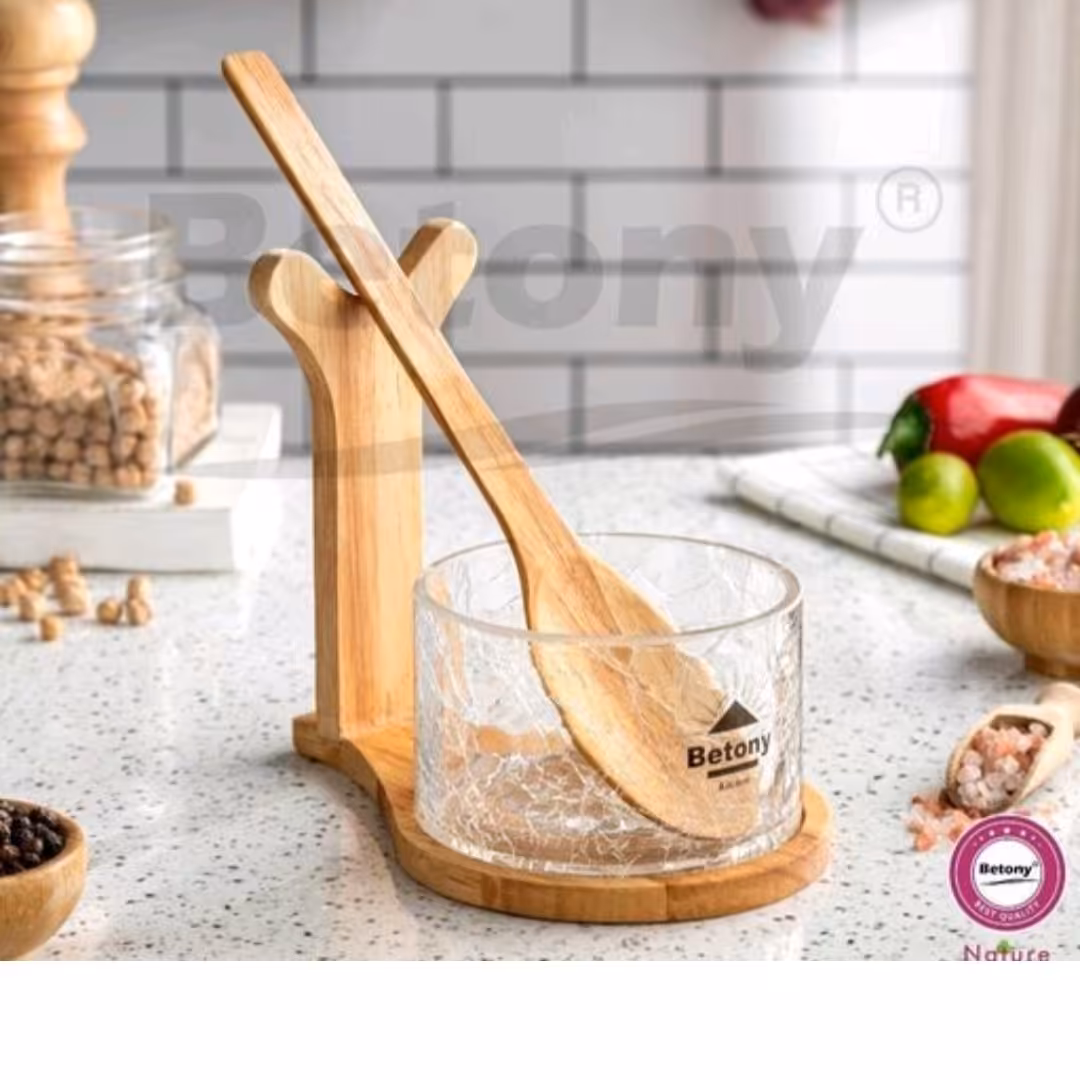 زیر قاشقی کنار گاز