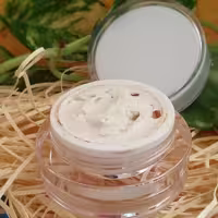کرم ضدلک و کک مک و روشن کننده شاهدخت مناسب روز  15 گرمی 