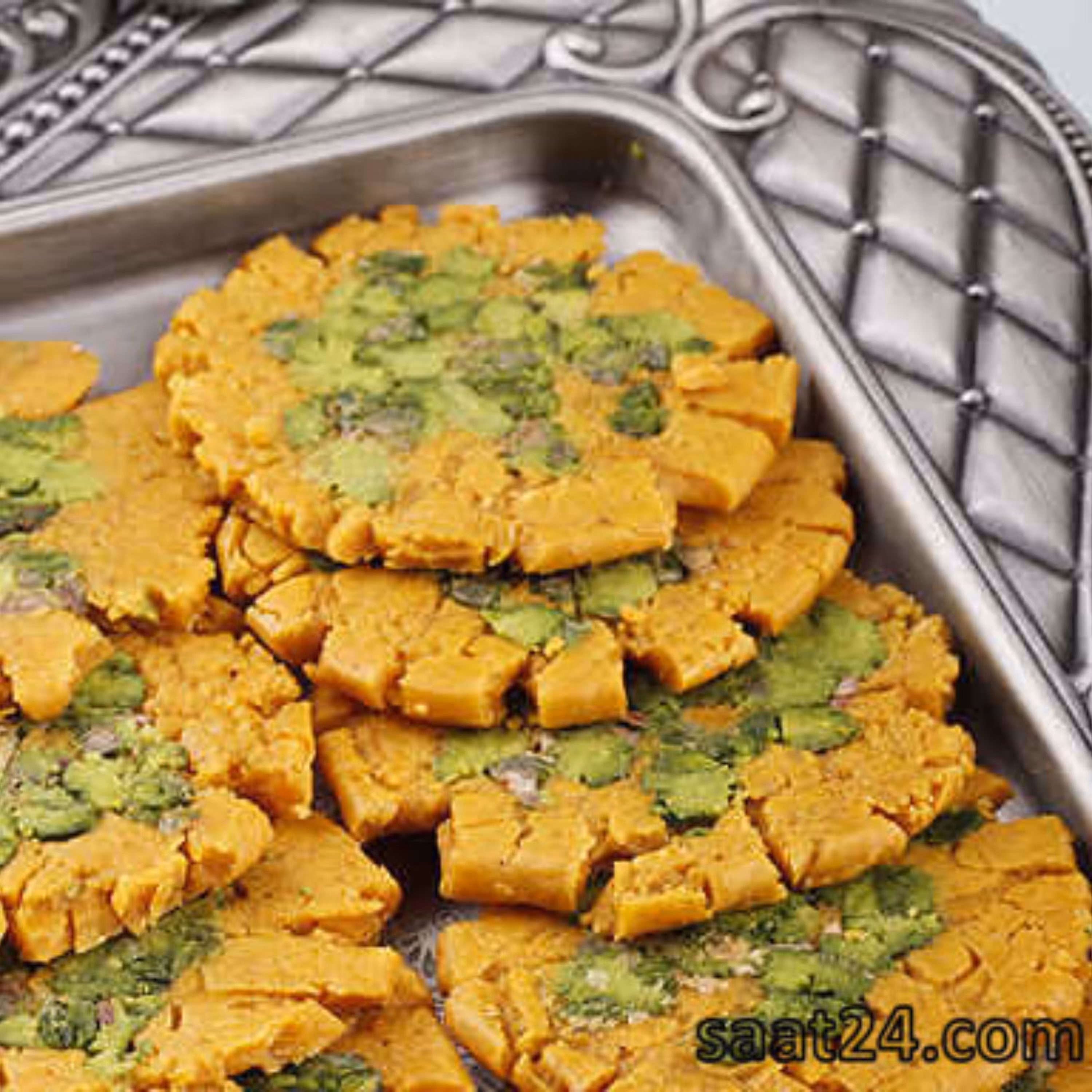 اسانس مایع خوراکی سوهان برند آلمانی در بسته 100 گرمی