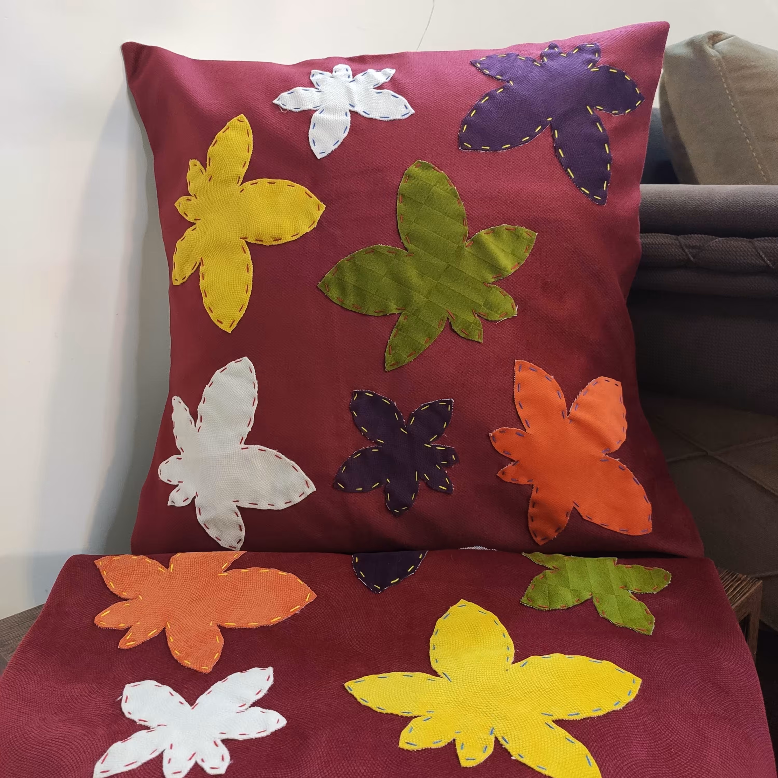 کوسن فانتزی ، رنگ زرشکی ابعاد 42 در 42 سانتقابل شستشو