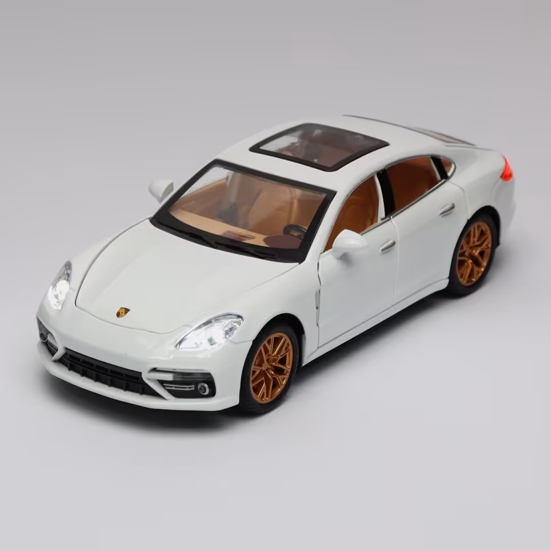 ماکت فلزی پورشه پانامرا مقیاس 1-24 موجود در رنگ های مشکی،صورتی،مارون