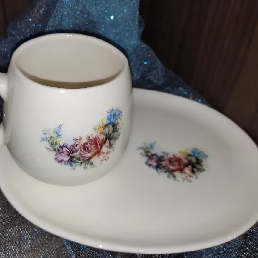 ماگ و زیر ماگی گل رزی 