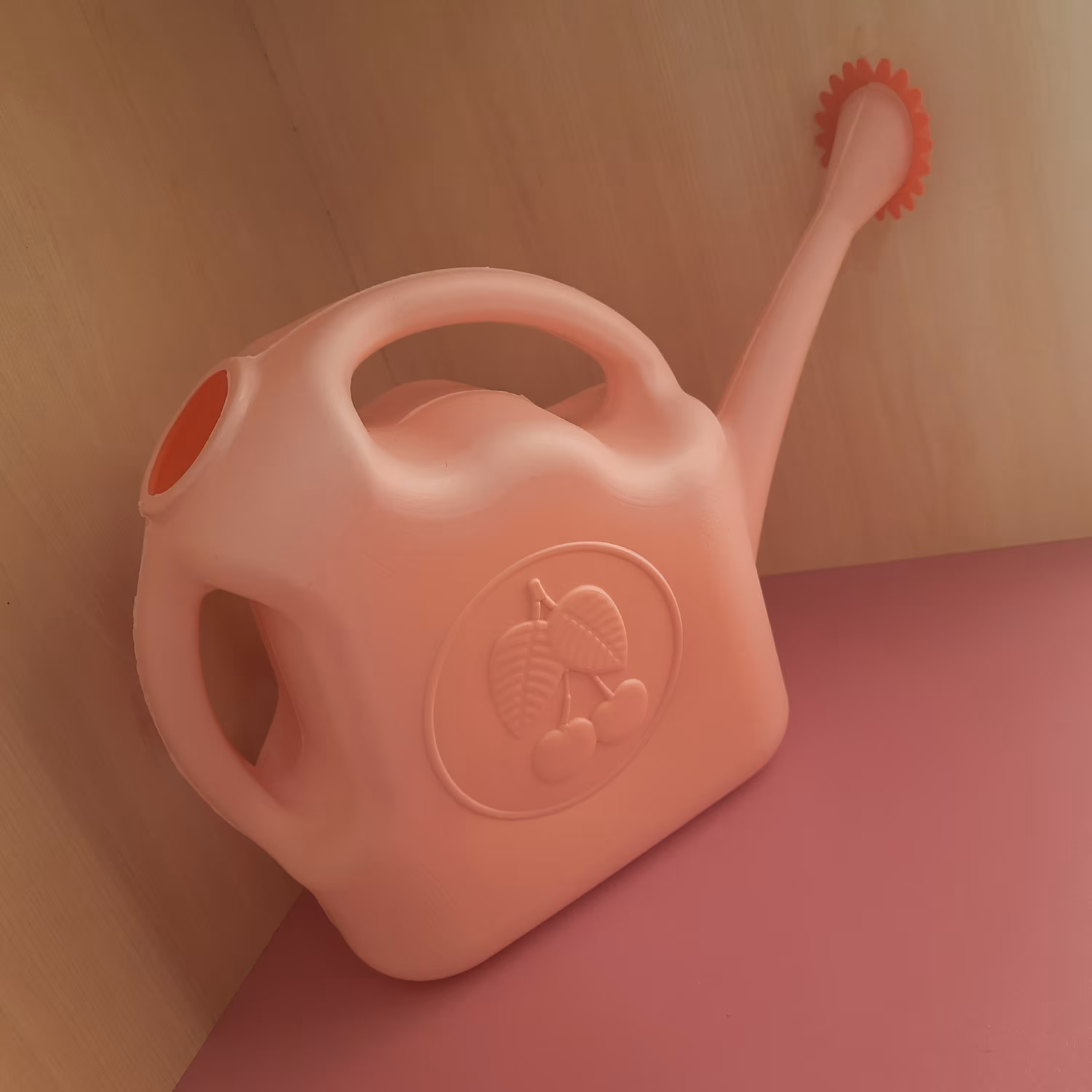 آبپاش طرح گیلاسی صورتی ملیح پلاستیکی