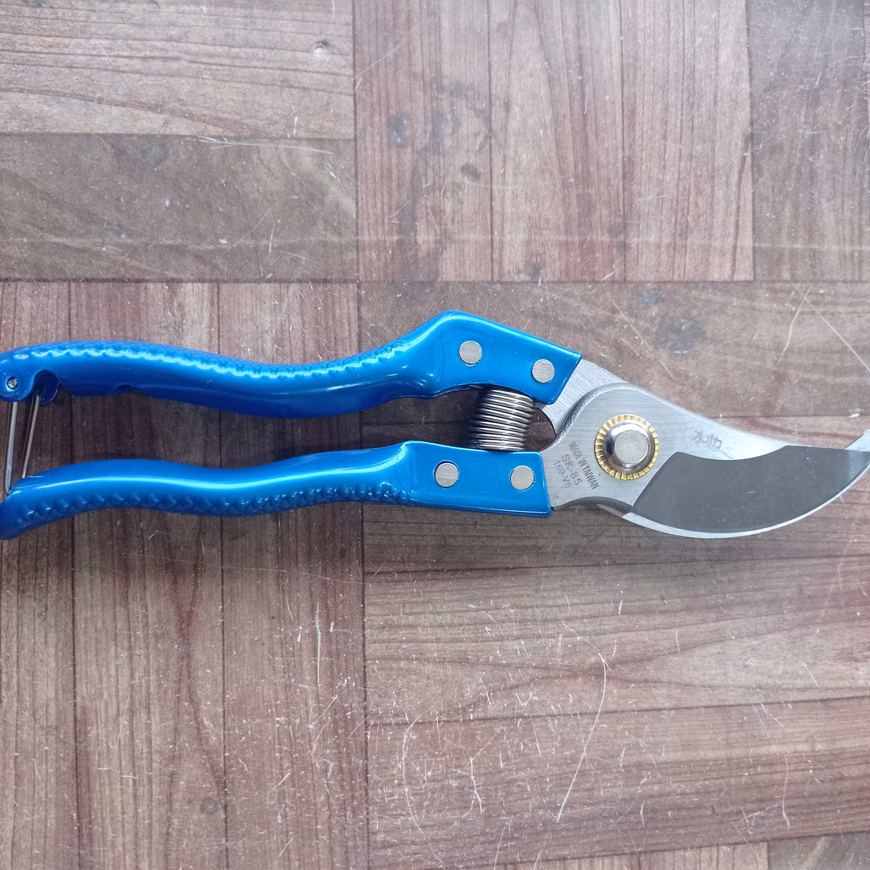 قیچی باغبانی waterside وهایپر ابزار نورهان