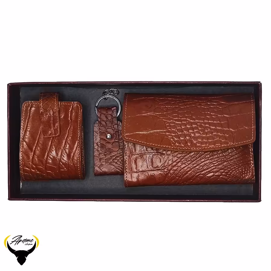 ست سه عدد جا رژی و کیف پول و جاکلیدی چرم طبیعی کد 180