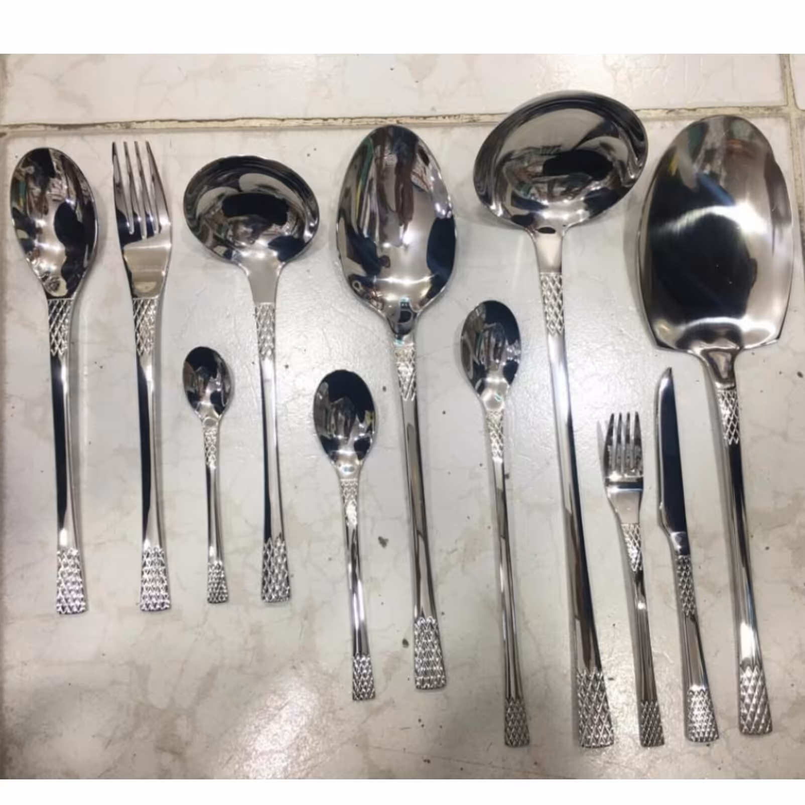 سرویس قاشق چنگال یونیک 120 پارچه دهانه اروپایی استیل نگیر کد 331