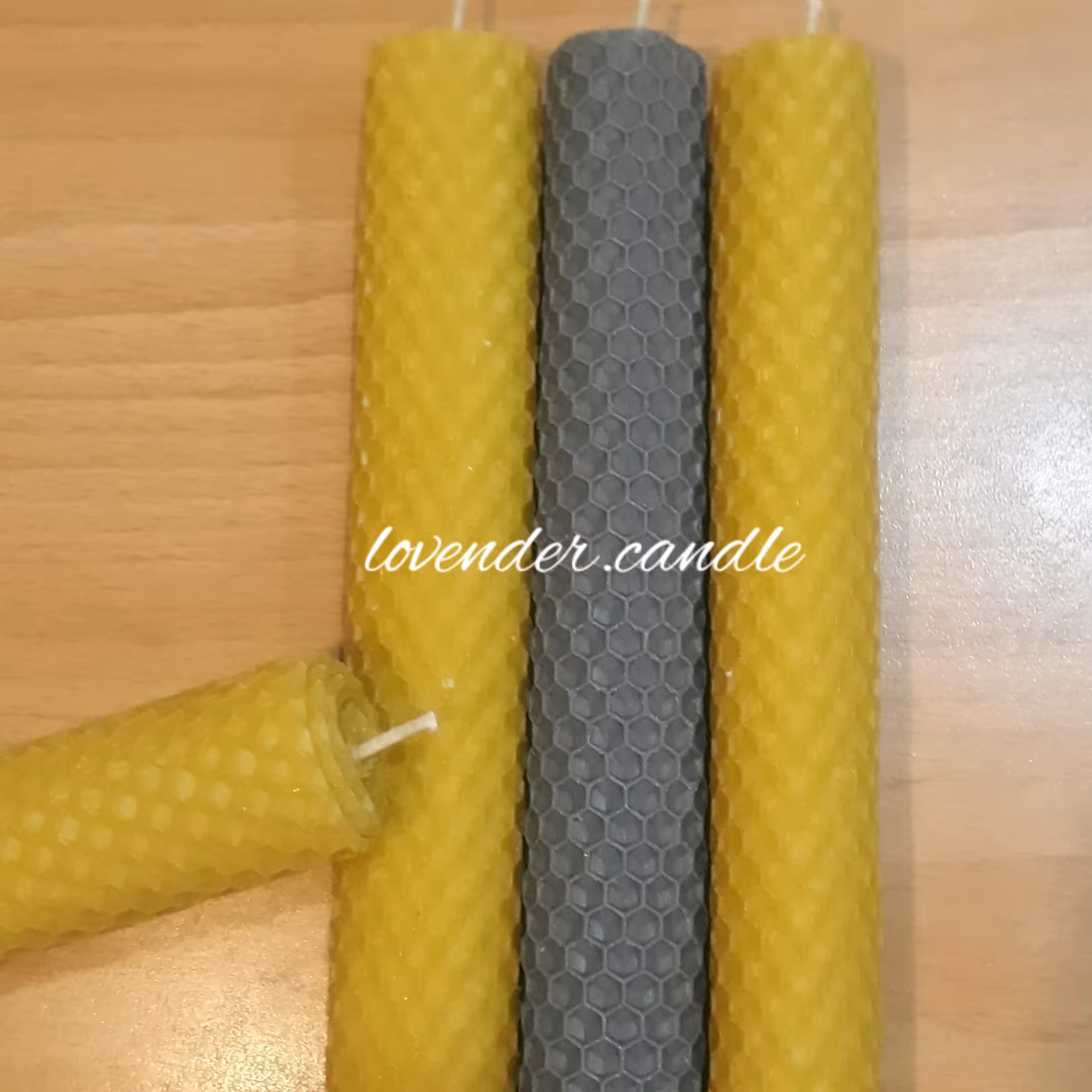 شمع موم عسلی قلمی