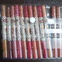 رژ مدادی اکلیلی