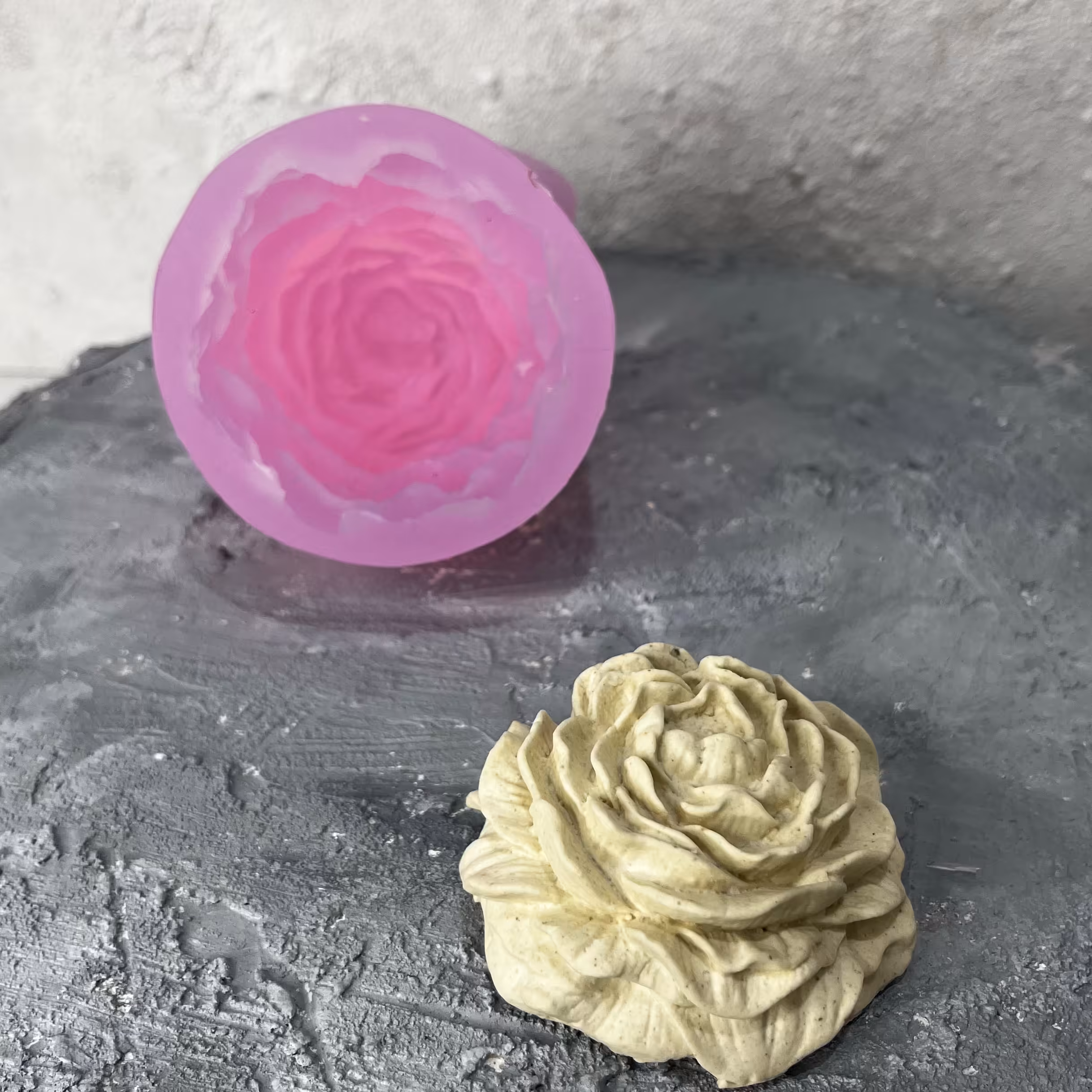 قالب سیلیکونی گل آلاله (پس کرایه)