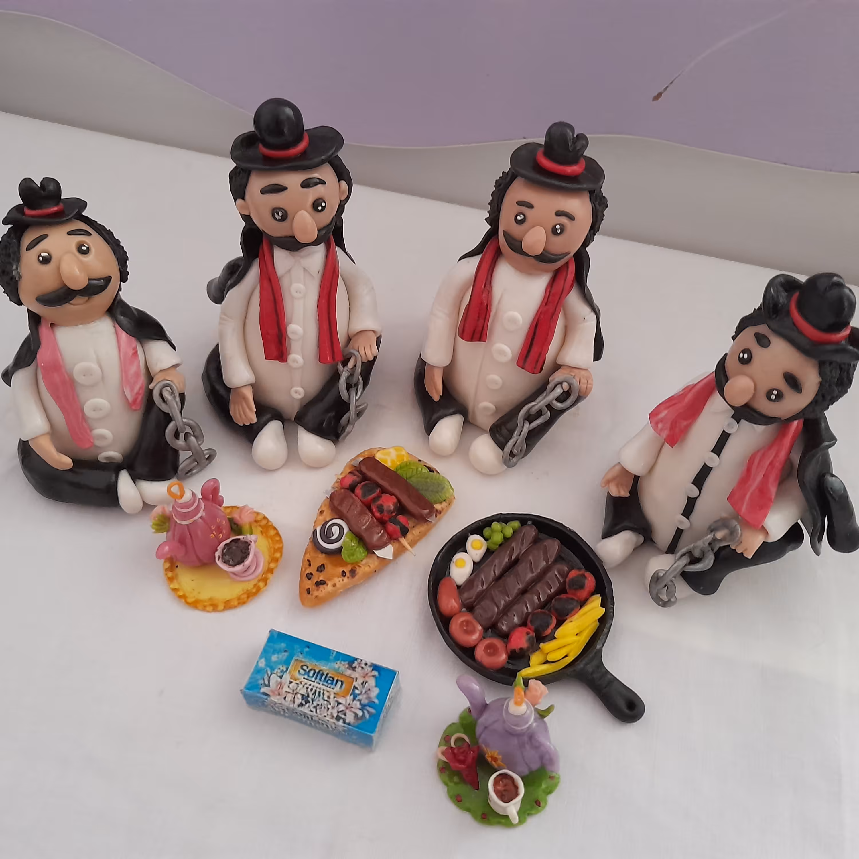 مجسمه مرد لوتی