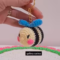 جاسوئیچی زنبور