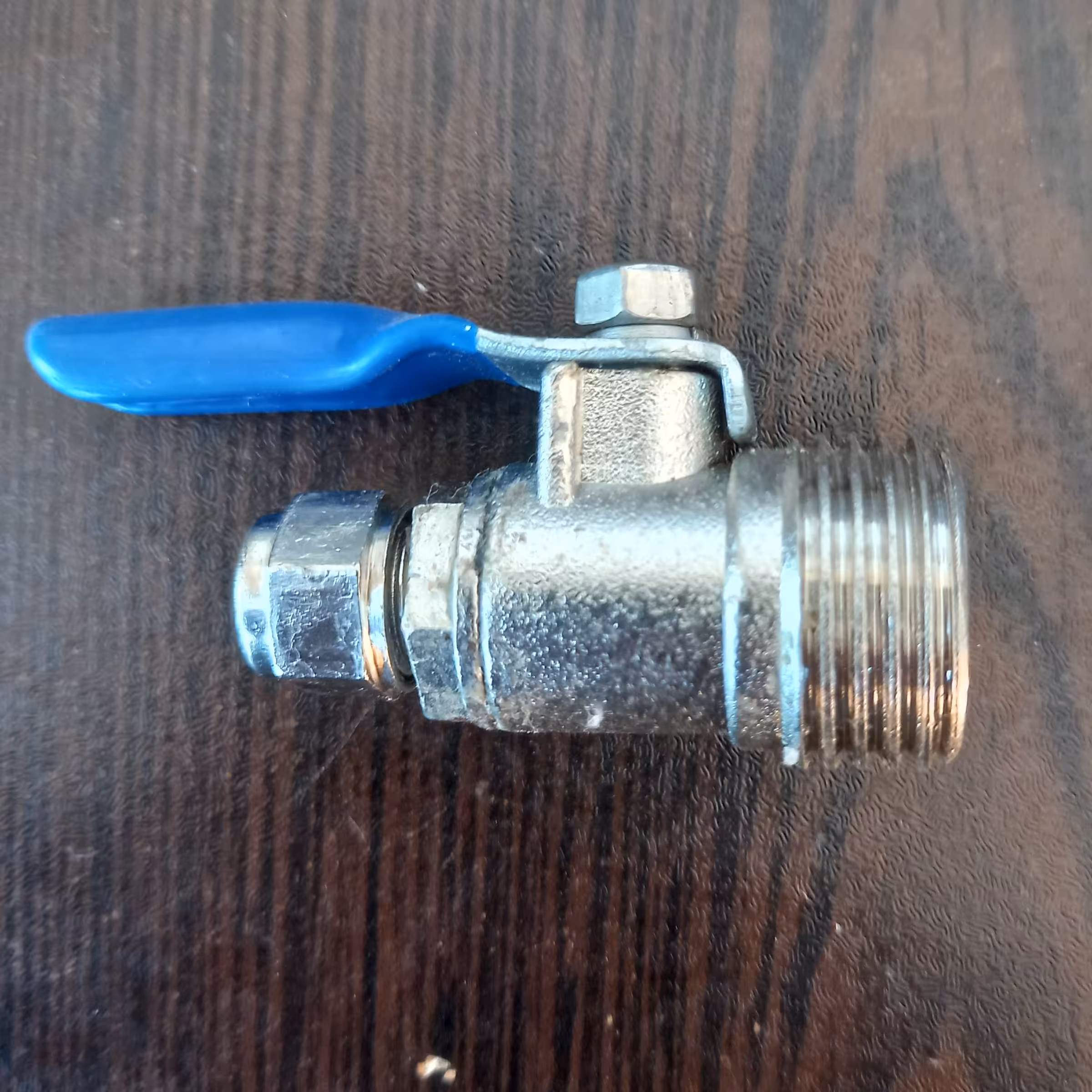 شیرسایدی استیل ورودی 1/2  و خروجی 1/4 مخصوص اتصال آب ورودی به یخچال یا کولر(ارسال رایگان )