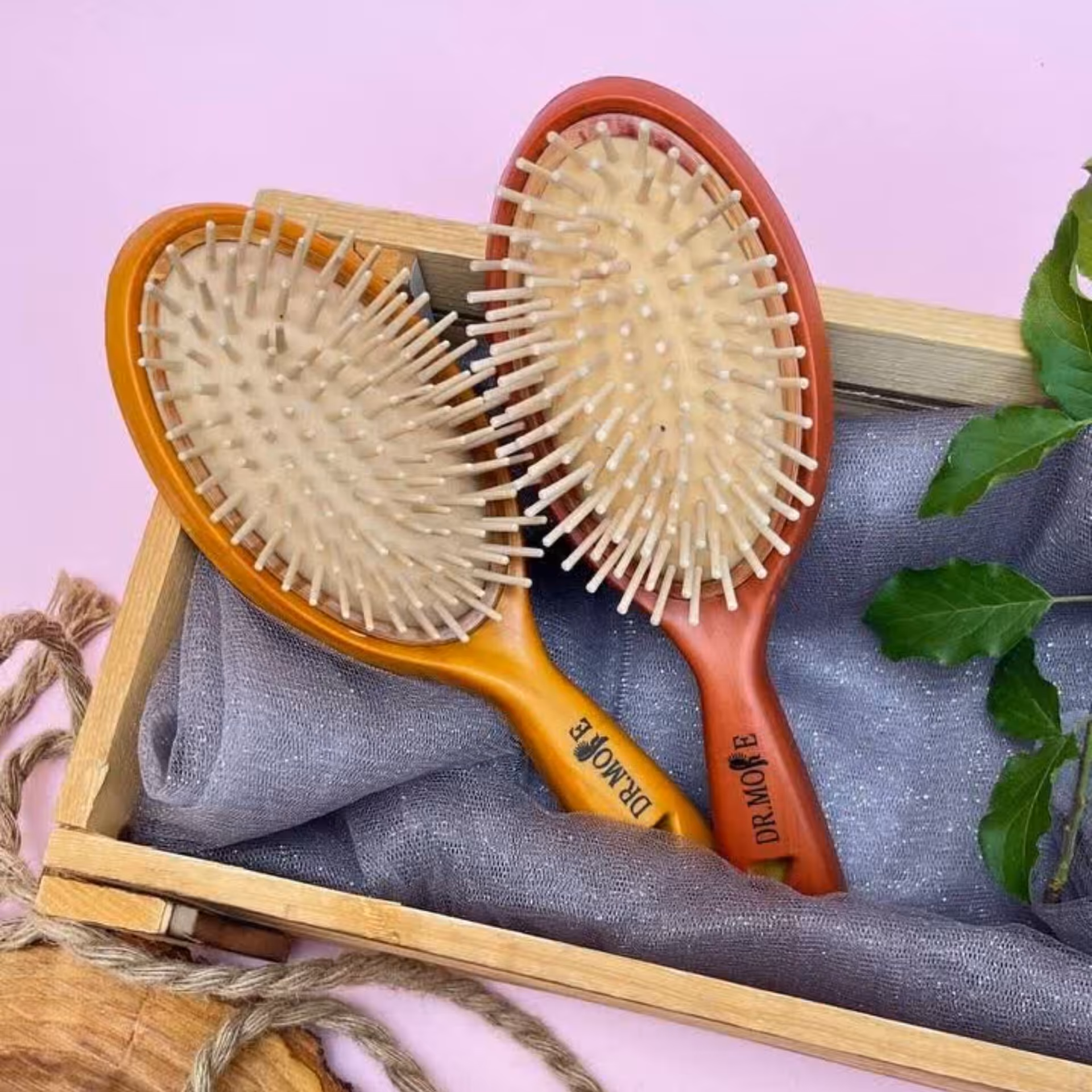 برس چوبی دکتر مور (برس چوبی DR. More ضد ریزش و وزی مو برس چوبی بامبو اصل )