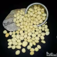 بادام زمینی روکشدار با طعم لیمویی در بسته بندی 950 گرمی 
