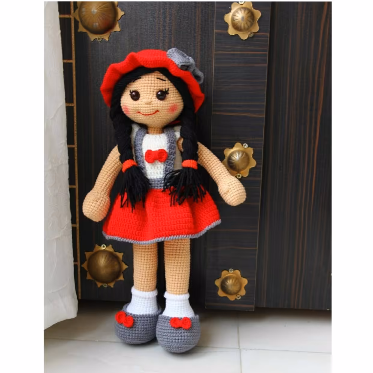 عروسک دستبافت پریا