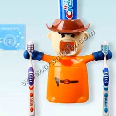 جامسواکی و خمیردندان اتوماتیک آدمک