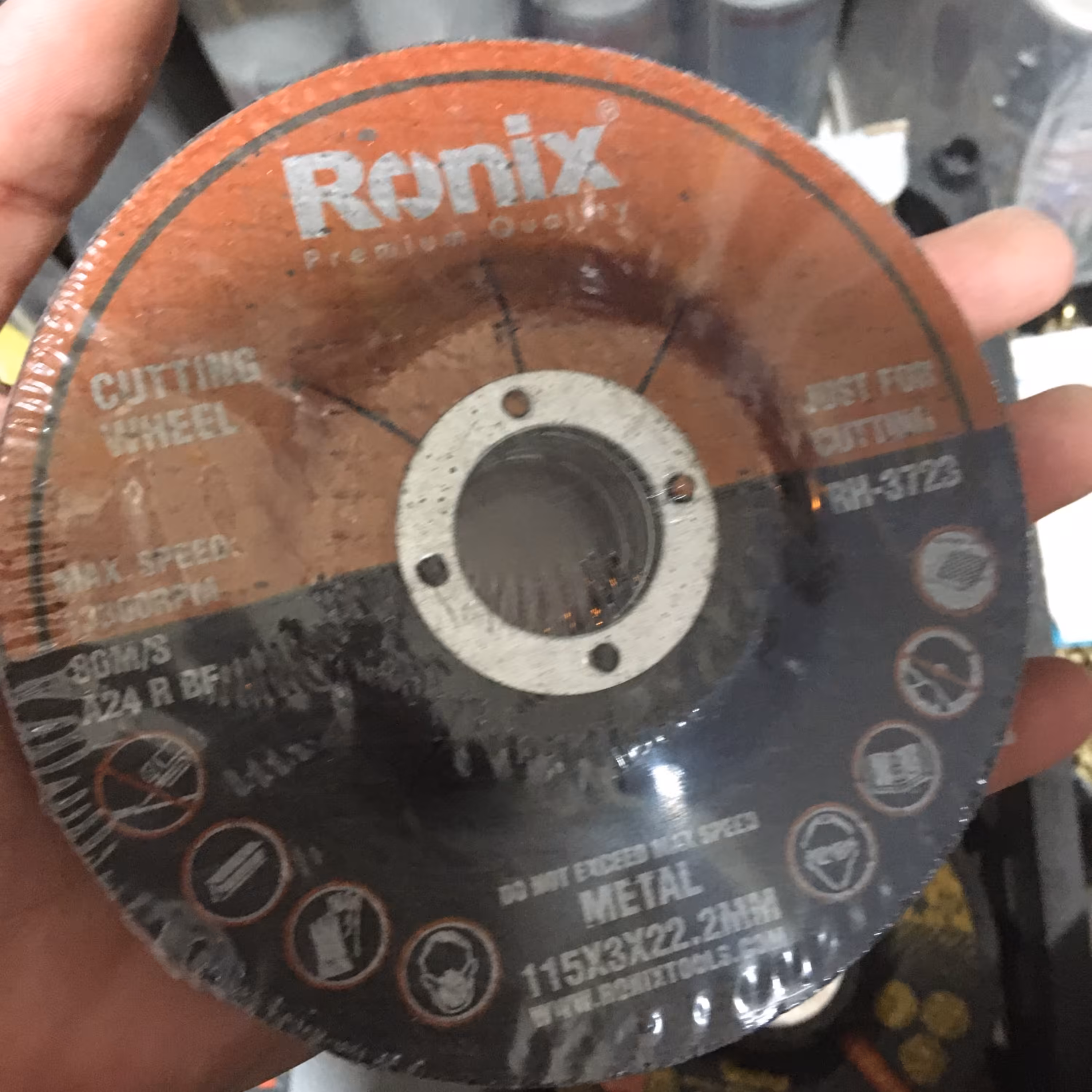 صفحه آهن بر مینی رونیکس