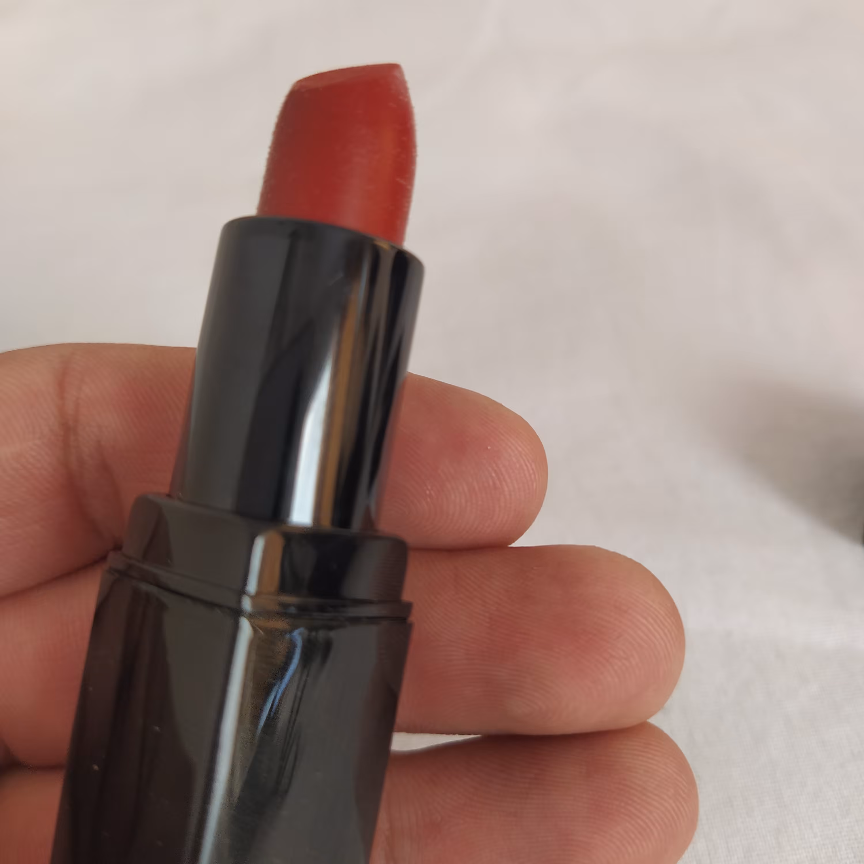 رژ لب مای مدل satin luxe