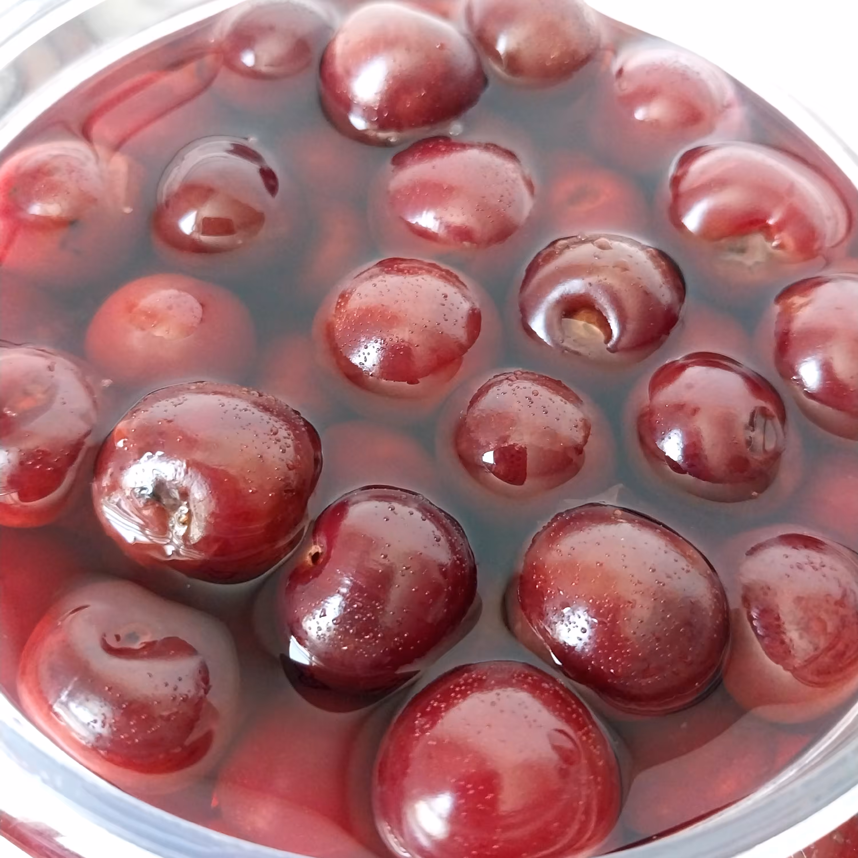 ترشی آلبالو در بسته بندی یک و نیم کیلویی 