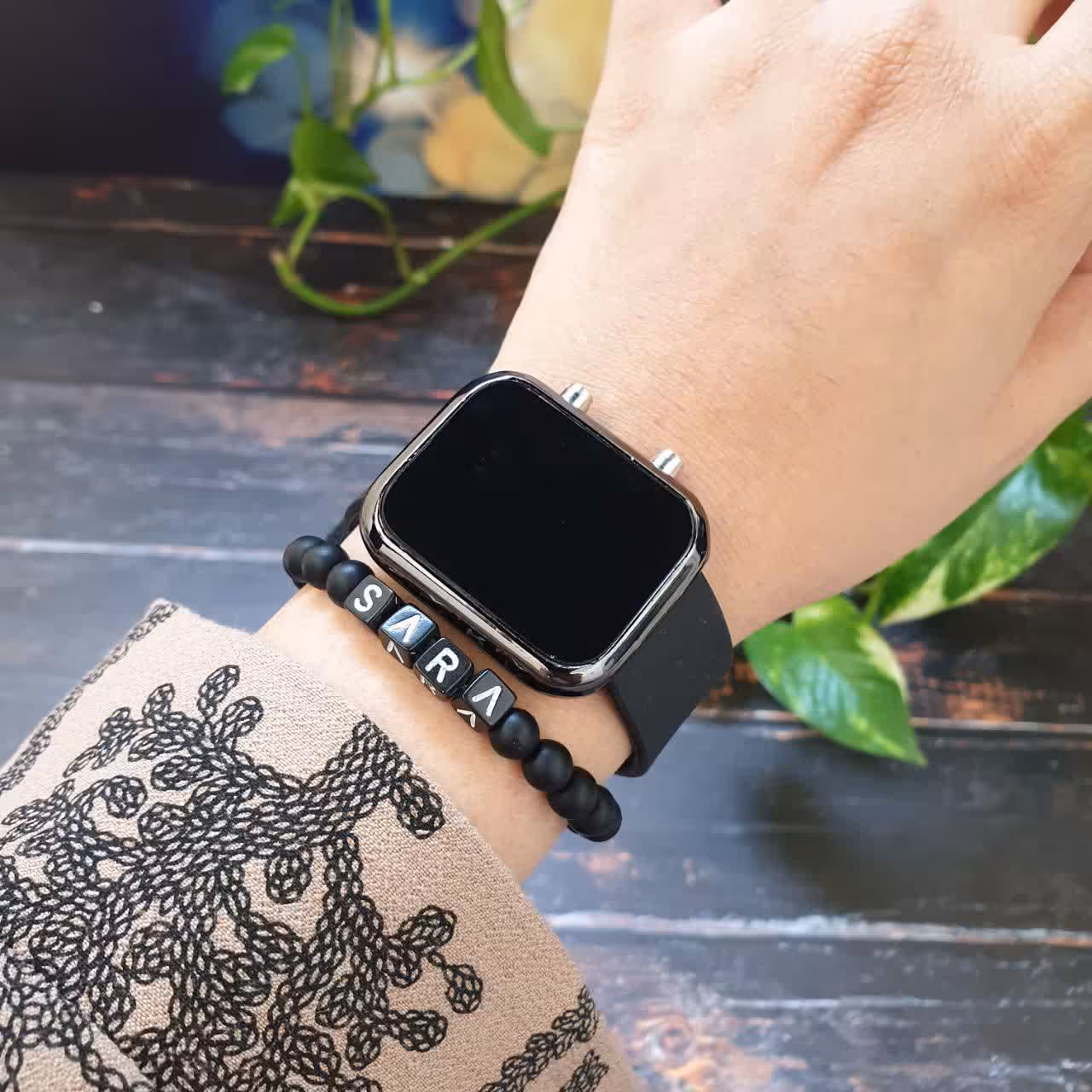 ساعت ال ای دی با دستبند