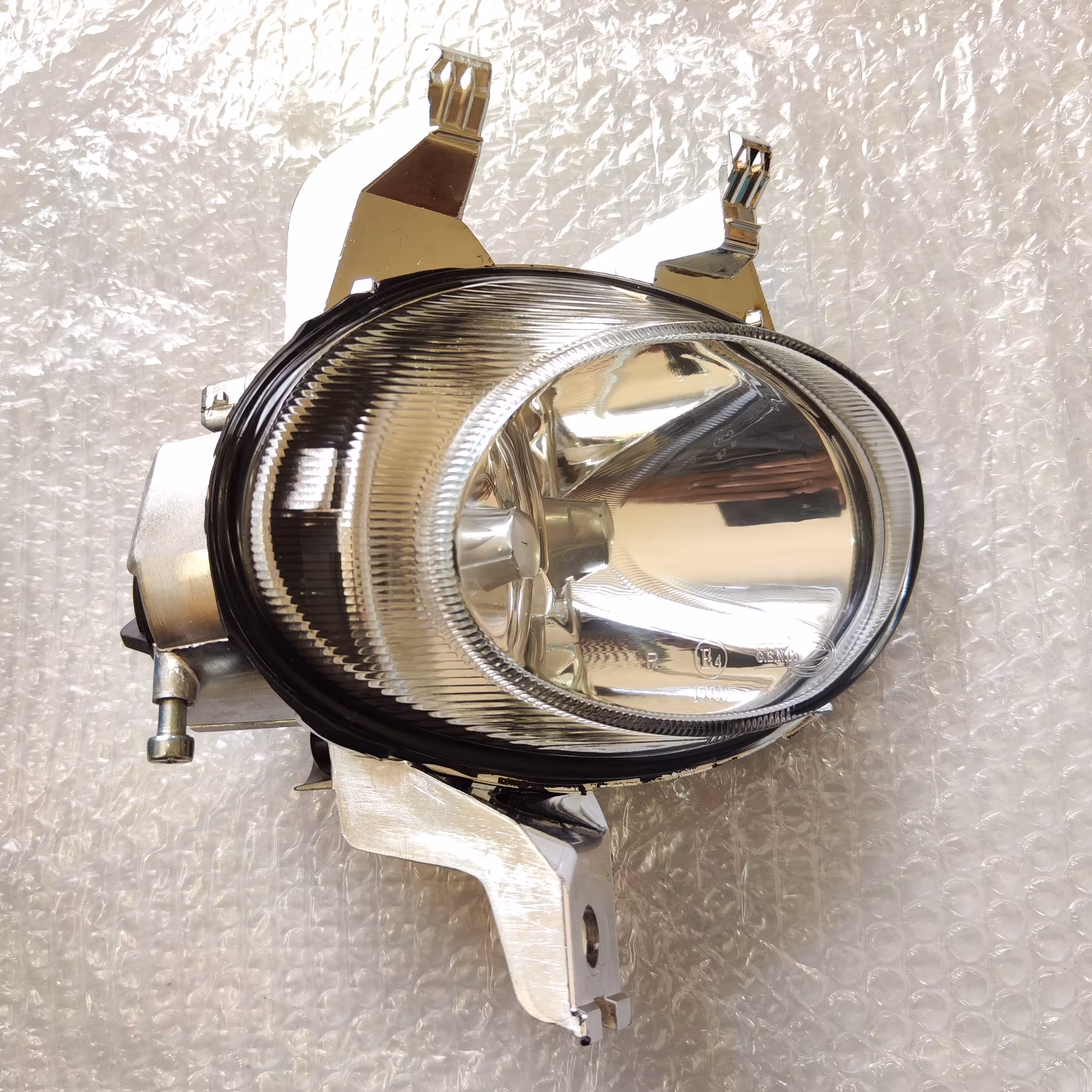 چراغ مه شکن جلو راست پژو 206 ساپکو اصلی