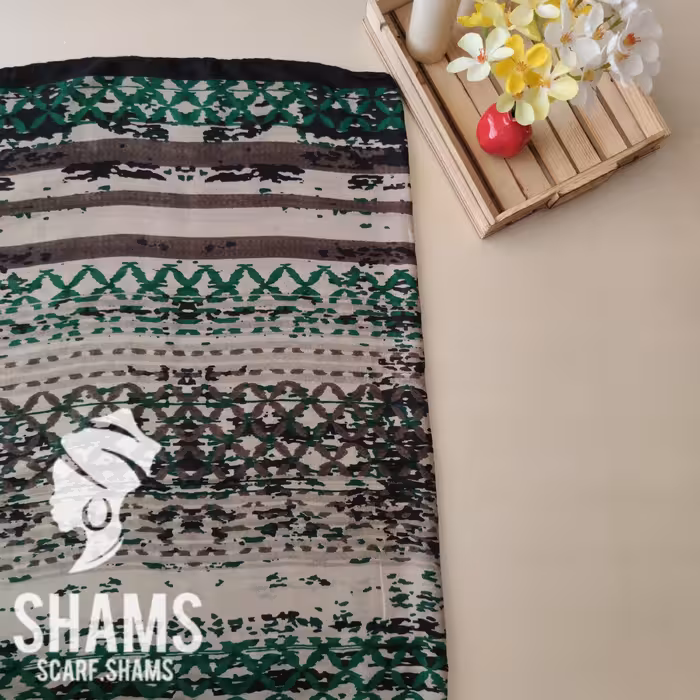 شال نخی خنک ایستایی عالی منگوله دار قواره بلند رنگ سبز مشکی کرمی  اسکارف شمس 