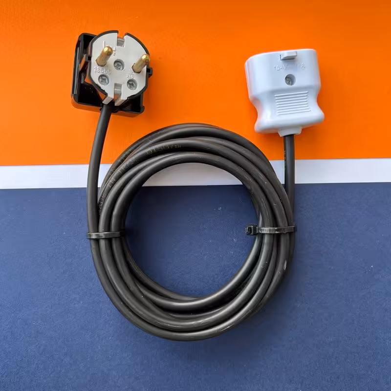 سیم سیار  میرا مدل قفل دار طول 3 متر